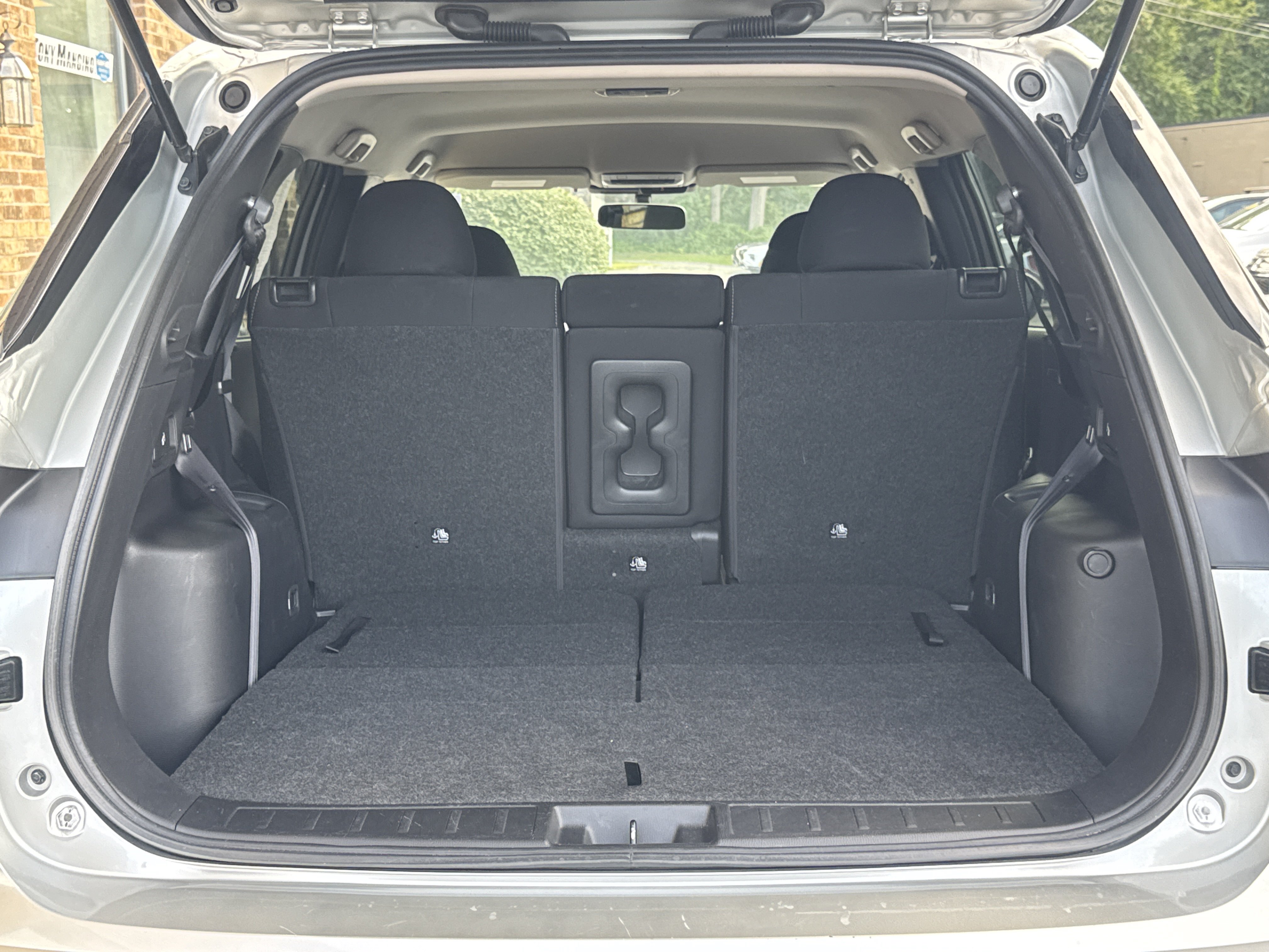 Used 2022 Mitsubishi Outlander ES AWD/4WD image 13