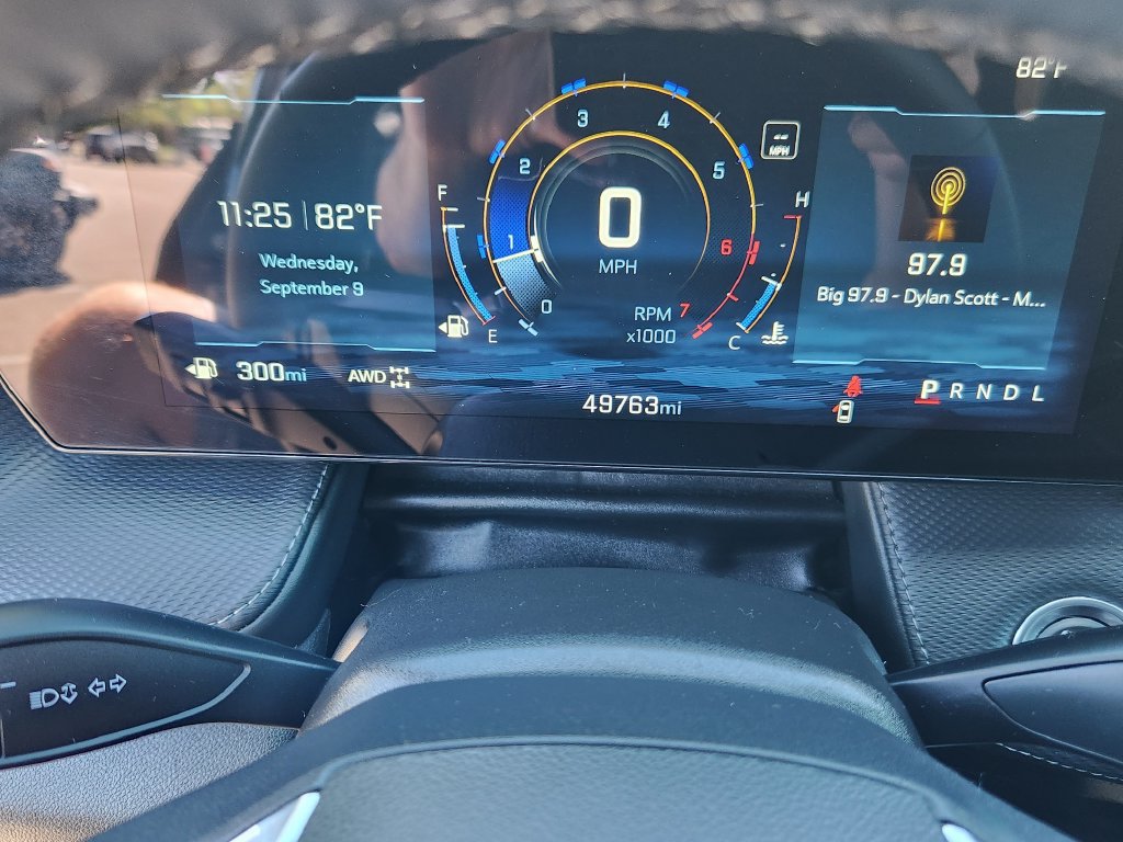 Used 2025 Chevrolet Equinox LT AWD/4WD image 22