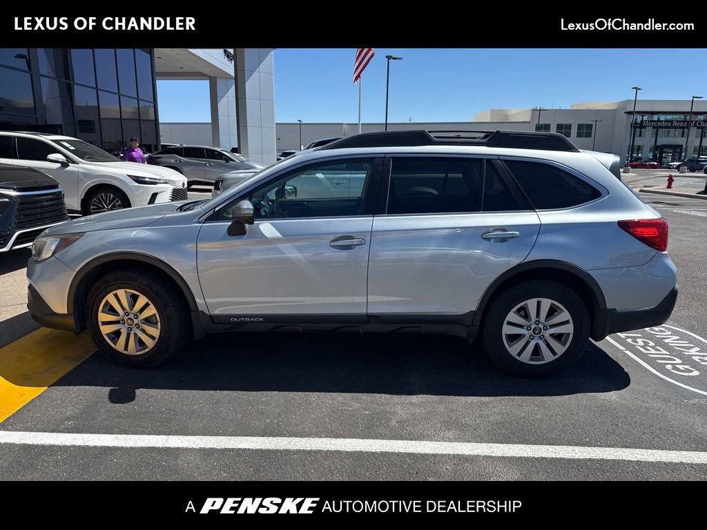 Used 2018 Subaru Outback 2.5i Premium image 1