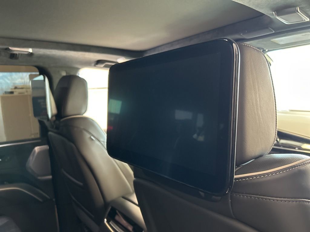 Used 2023 Cadillac Escalade ESV V AWD/4WD image 41