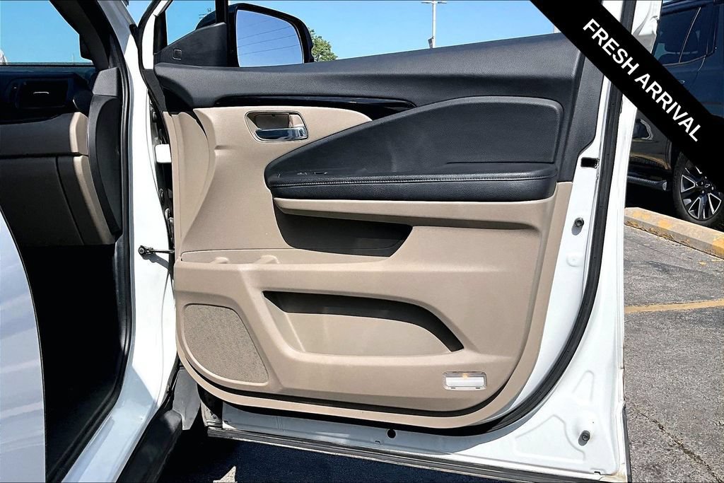 Used 2021 Honda Pilot Touring image 28