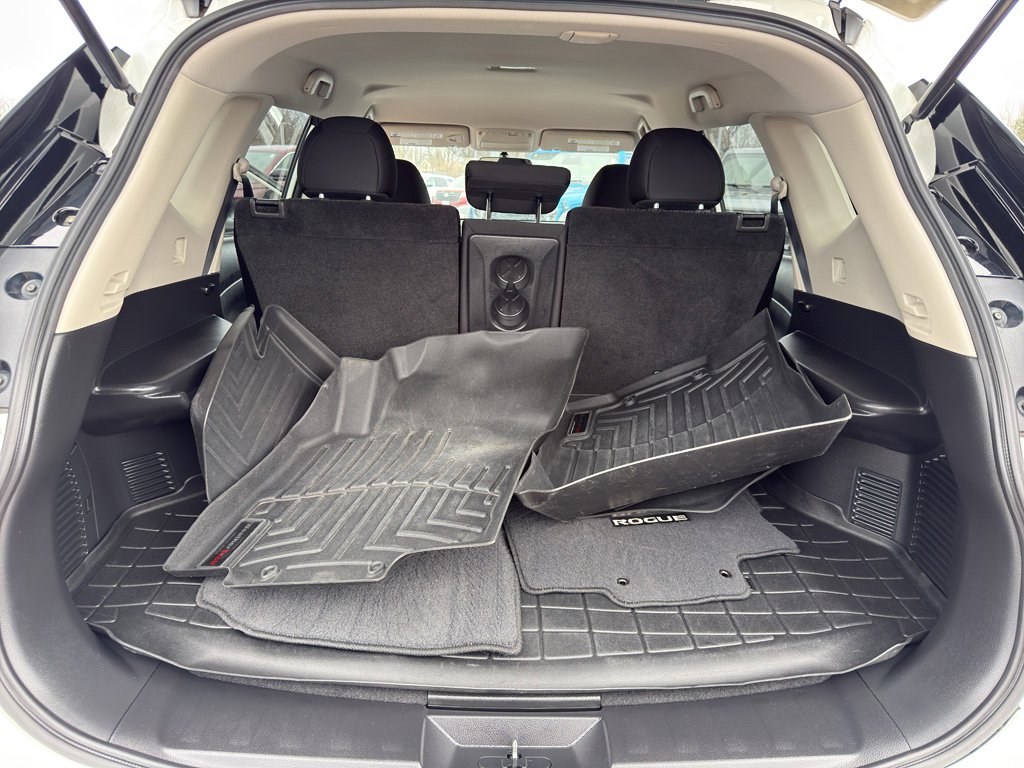 Used 2017 Nissan Rogue S w/ S Appearance Package image 35