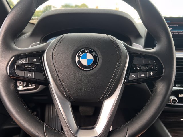Used 2020 BMW 530e w/ Convenience Package RWD image 20