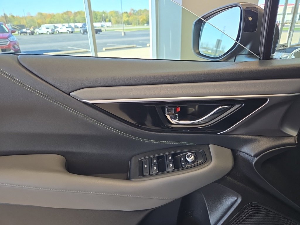 Used 2022 Subaru Outback Onyx Edition XT w/ Popular Package #2 image 11