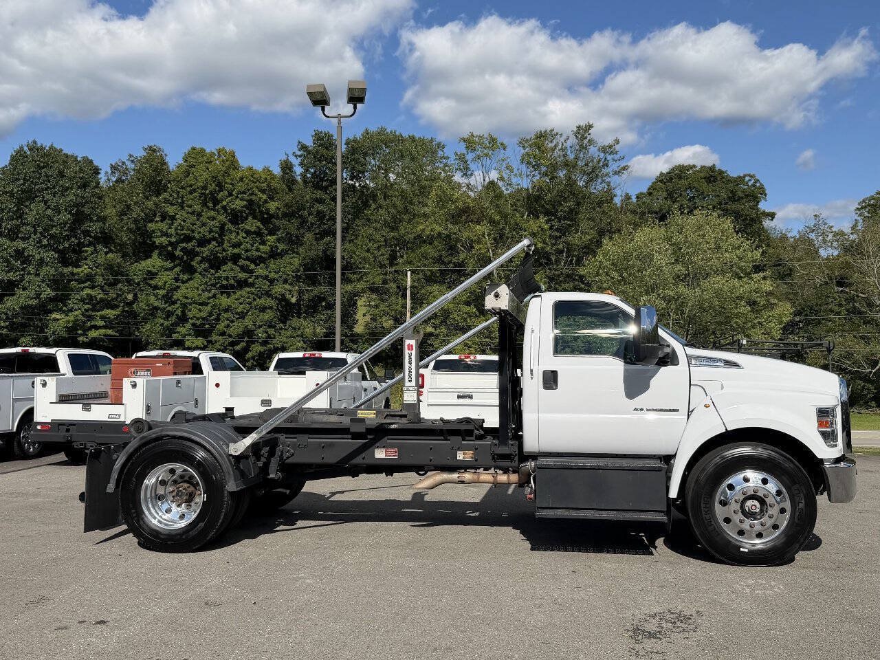 Used 2022 Ford F650 2WD Regular Cab Super Duty image 3