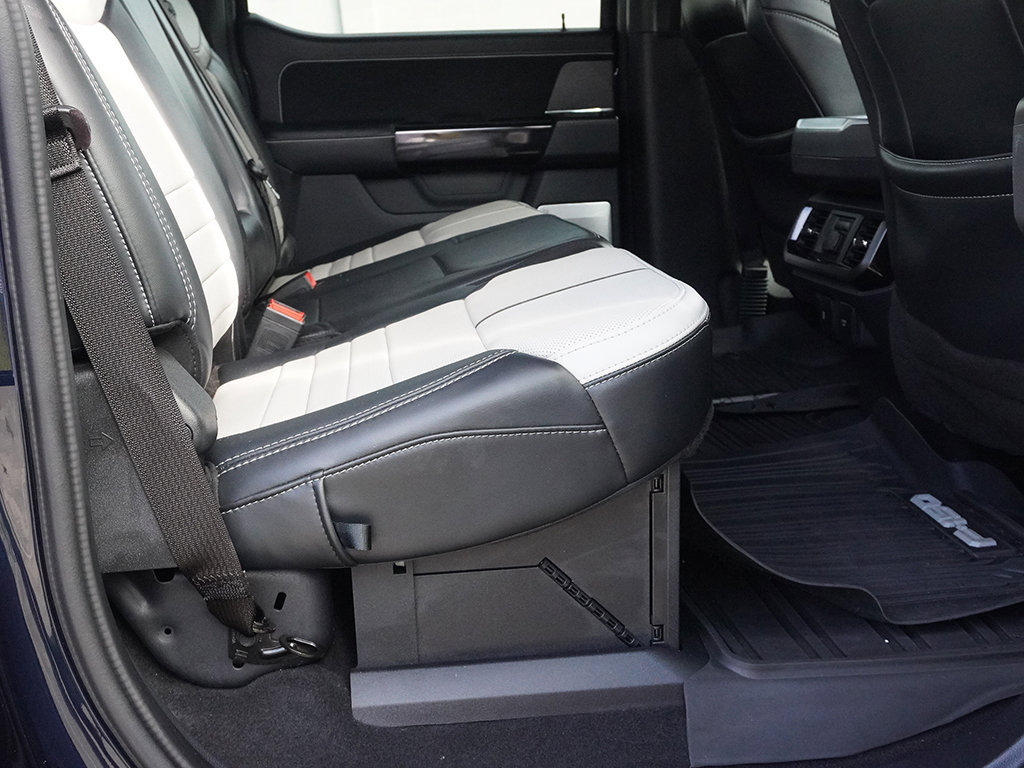Used 2023 Ford F150 Lightning Platinum AWD/4WD image 36