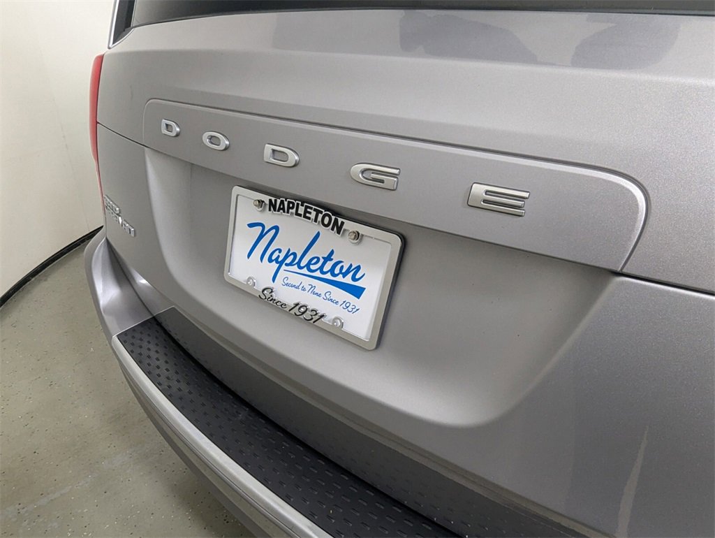 Used 2015 Dodge Grand Caravan American Value Package w/ UConnect Hands-Free Group image 8