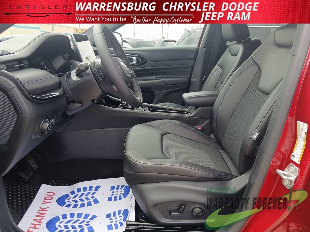 New 2026 Jeep Compass Latitude AWD/4WD image 13