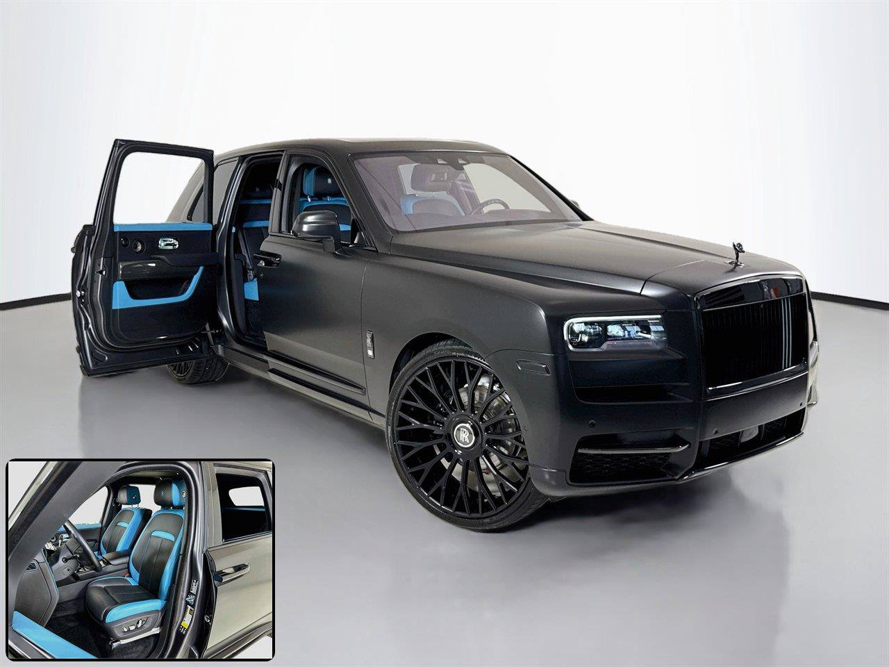 Used 2023 Rolls-Royce Cullinan Black Badge w/ Driver's Package AWD/4WD image 2