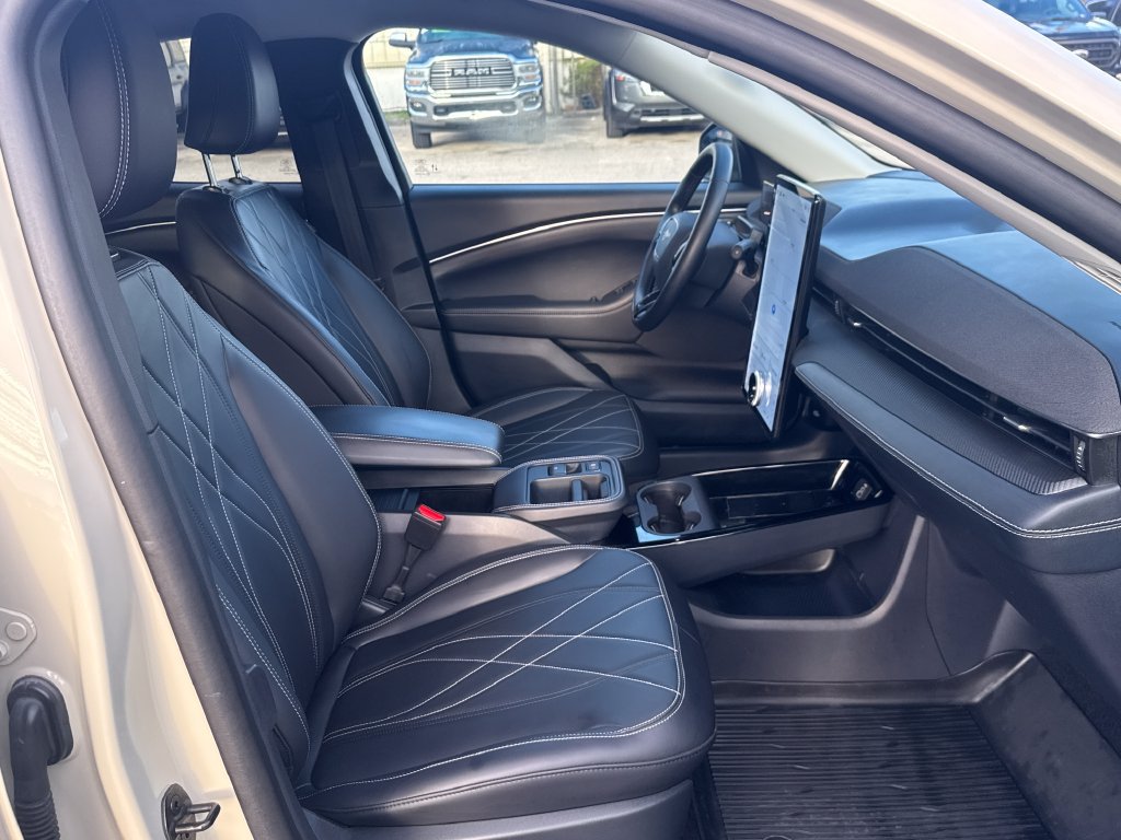 Used 2025 Ford Mustang Mach-E Select w/ Comfort Package Lite RWD image 29