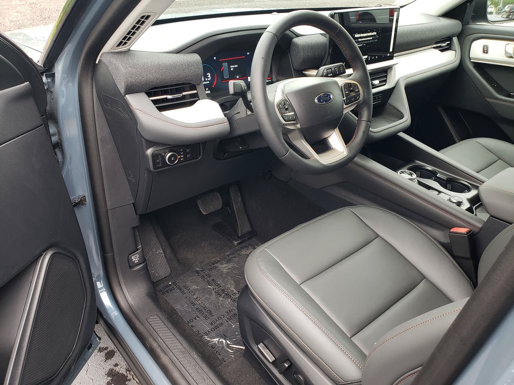 New 2026 Ford Explorer Active w/ Active Comfort Package AWD/4WD image 6