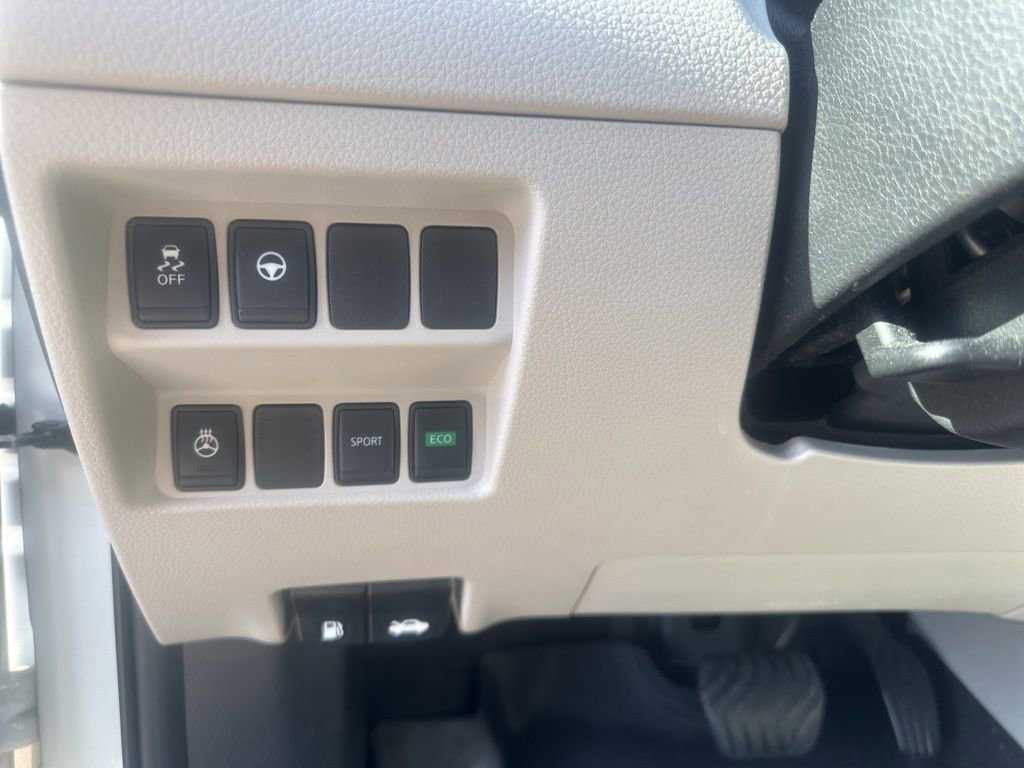 Used 2020 Nissan Rogue Sport SL w/ Premium Package image 31