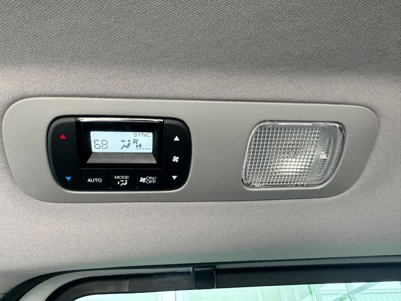 Used 2024 Honda Odyssey EX-L image 31