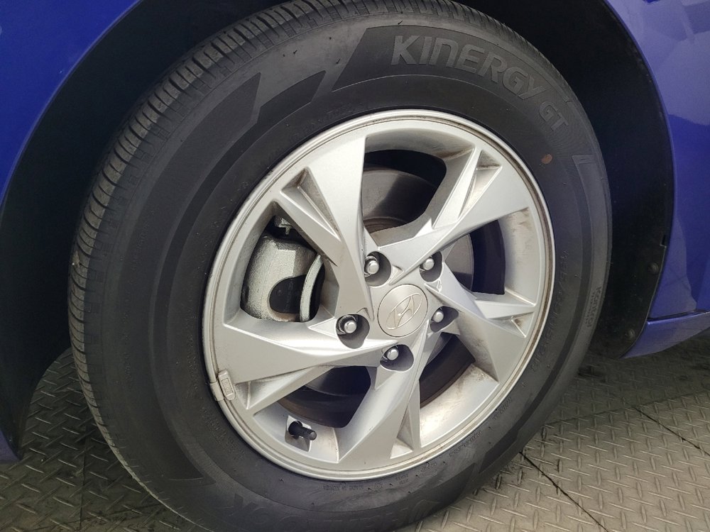 Used 2022 Hyundai Elantra SE image 31