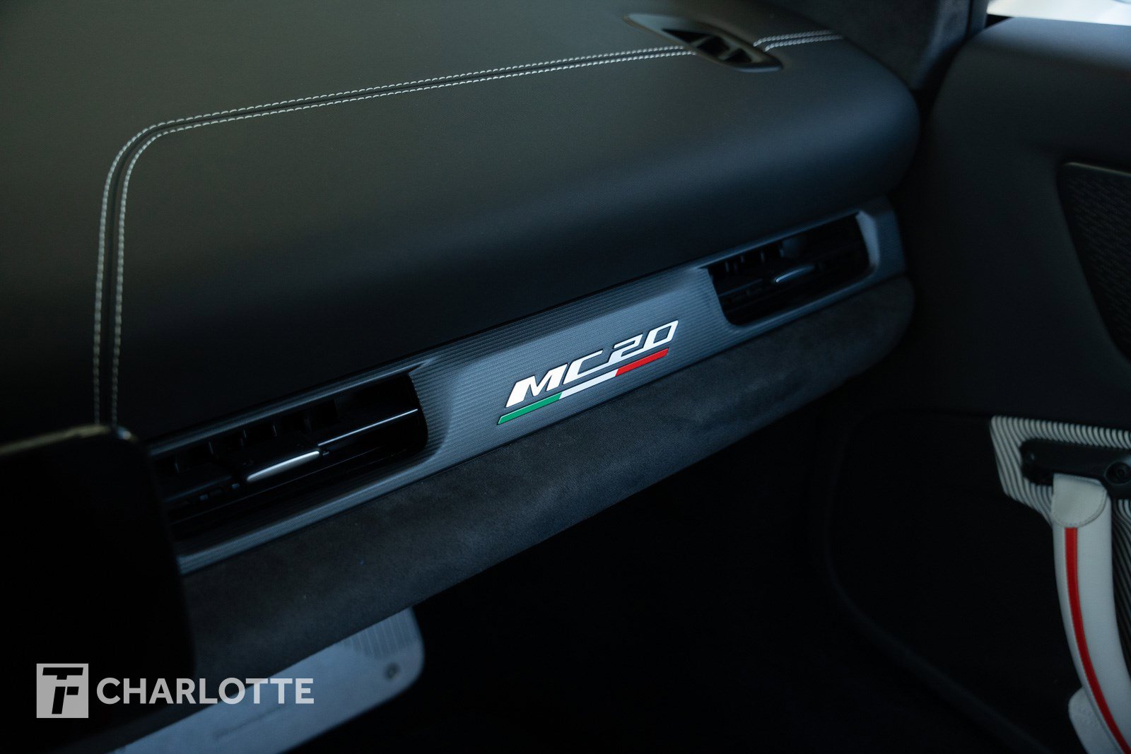 Used 2023 Maserati MC20 Coupe image 35