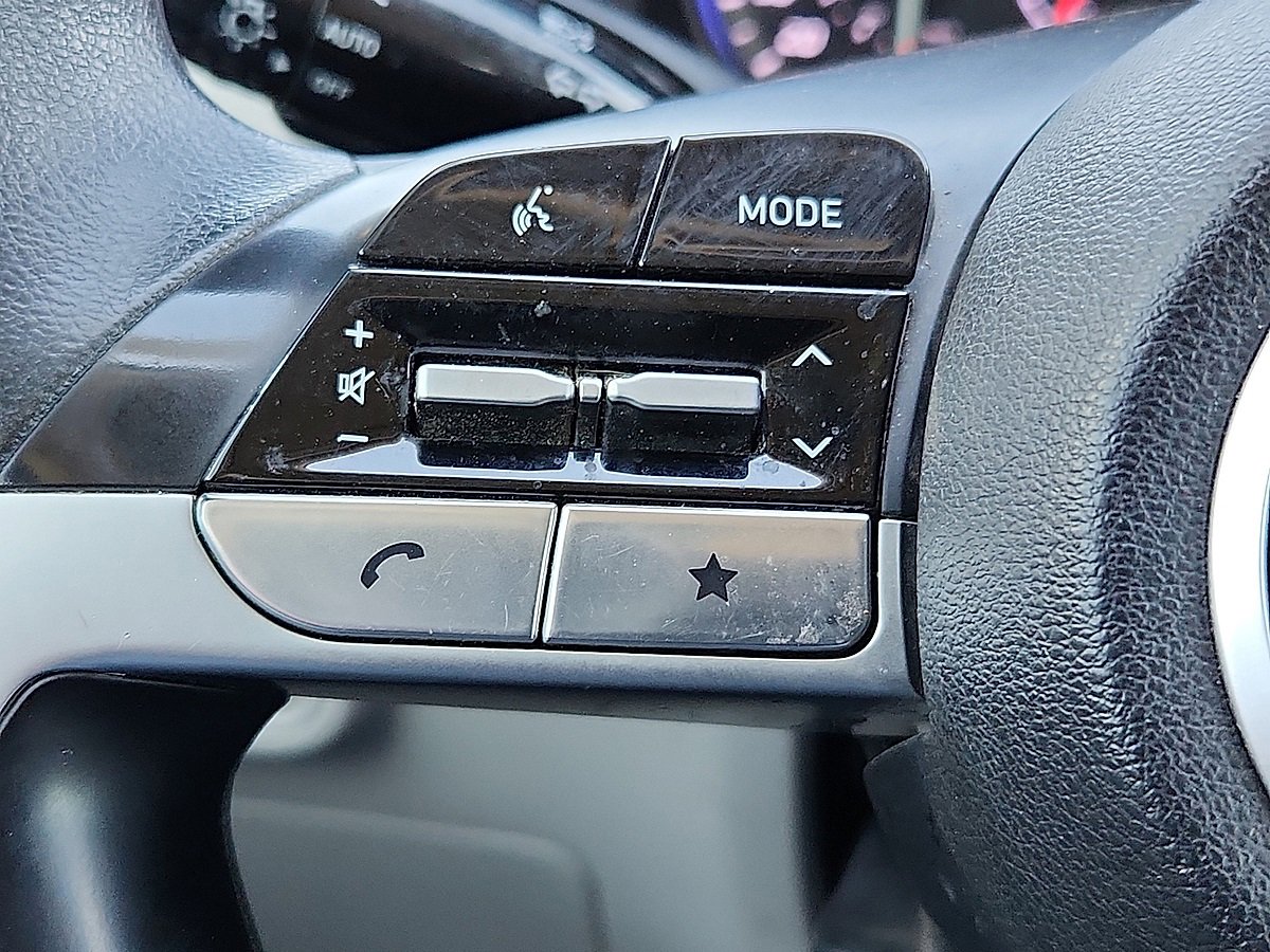 Used 2024 Hyundai Tucson SE image 12