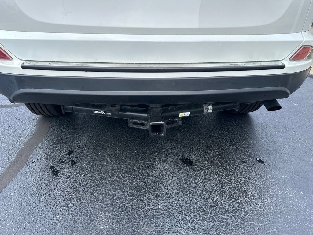 Used 2018 Toyota RAV4 LE w/ All Weather Liner Package FWD image 20