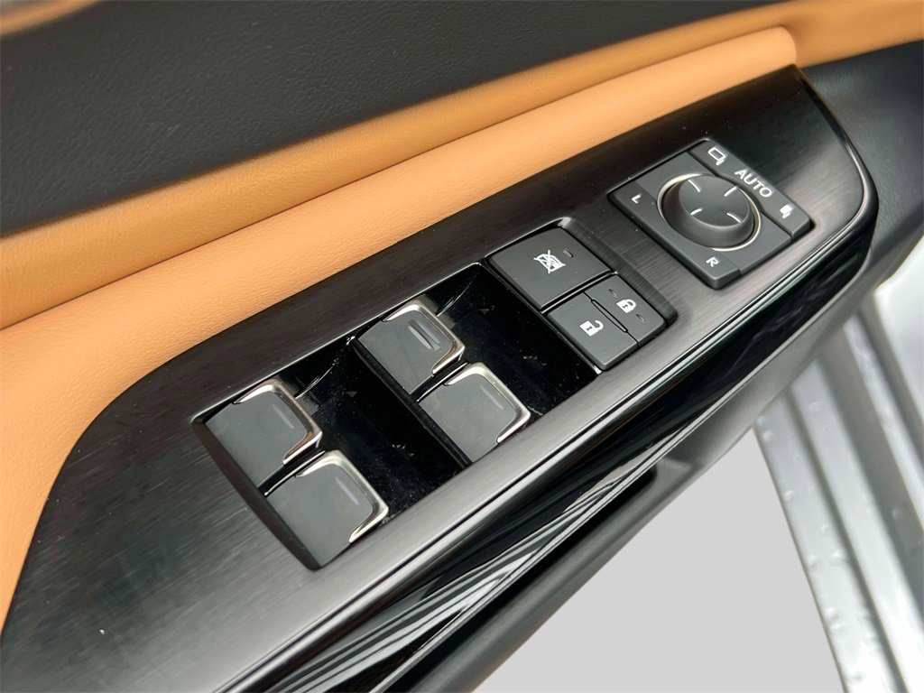 Certified 2023 Lexus ES 350 w/ Premium Package image 16