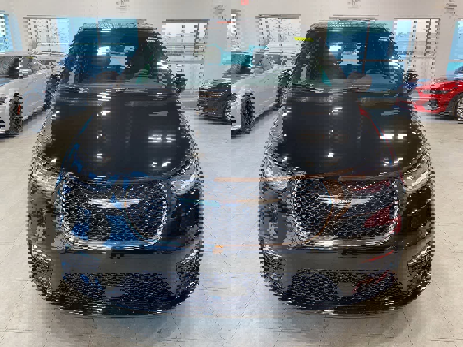 Used 2026 Chrysler Pacifica Select image 8