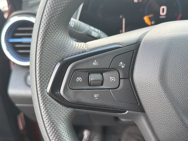 Used 2025 Chevrolet Trax LT FWD image 22