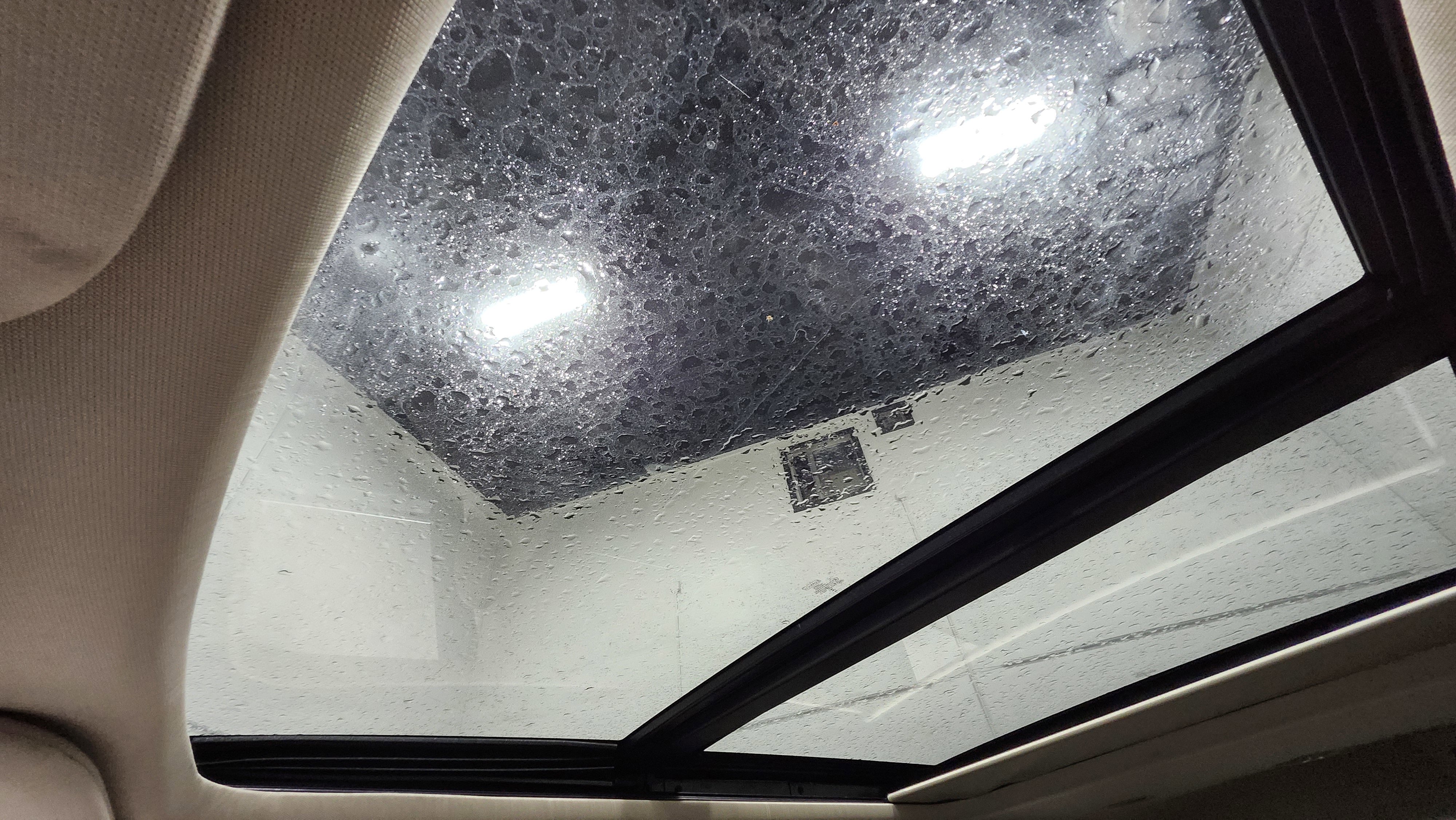 Used 2024 Ford Expedition Limited image 2