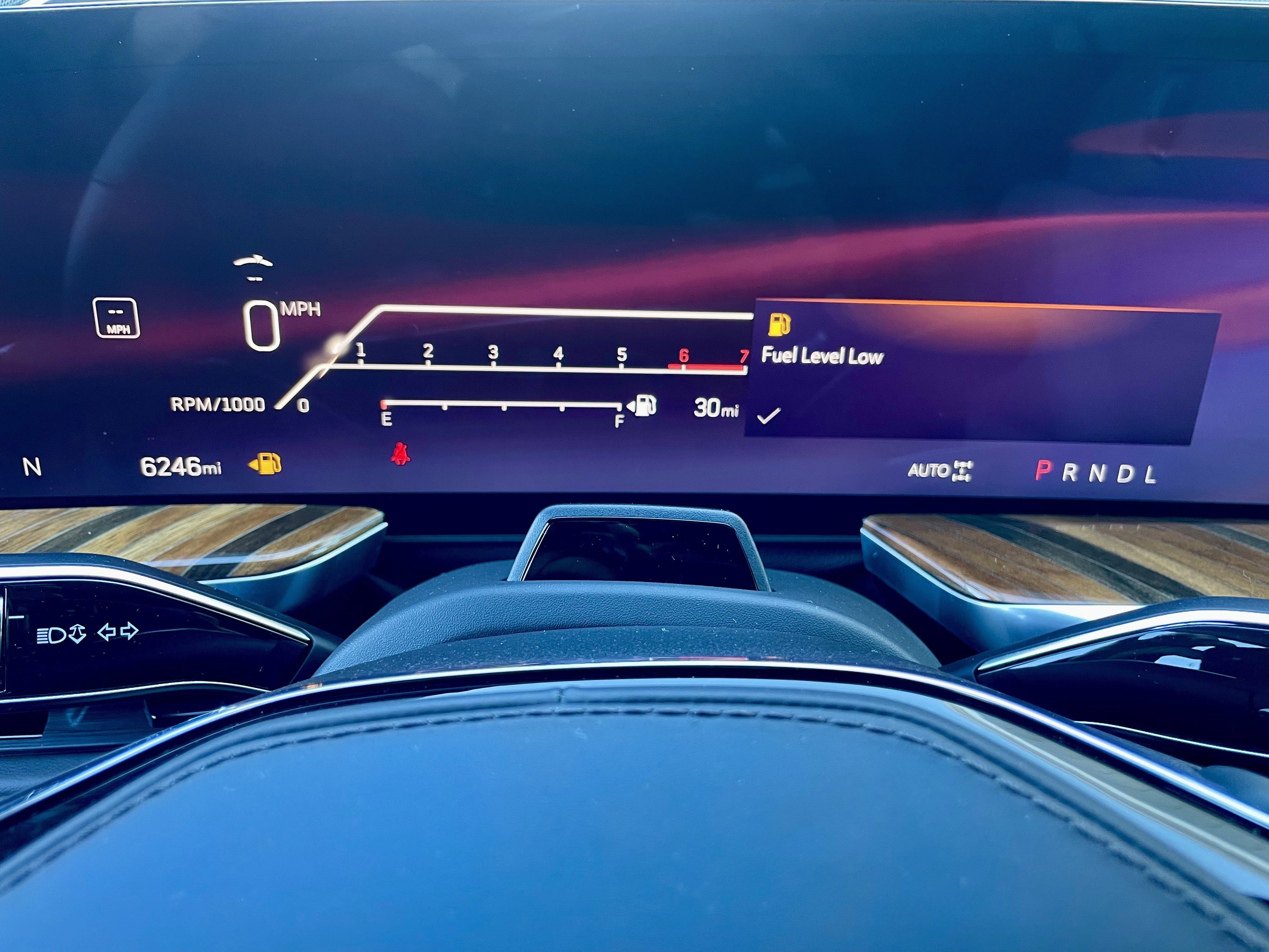 Used 2025 Cadillac Escalade Sport Platinum w/ LPO, ONYX Package image 24