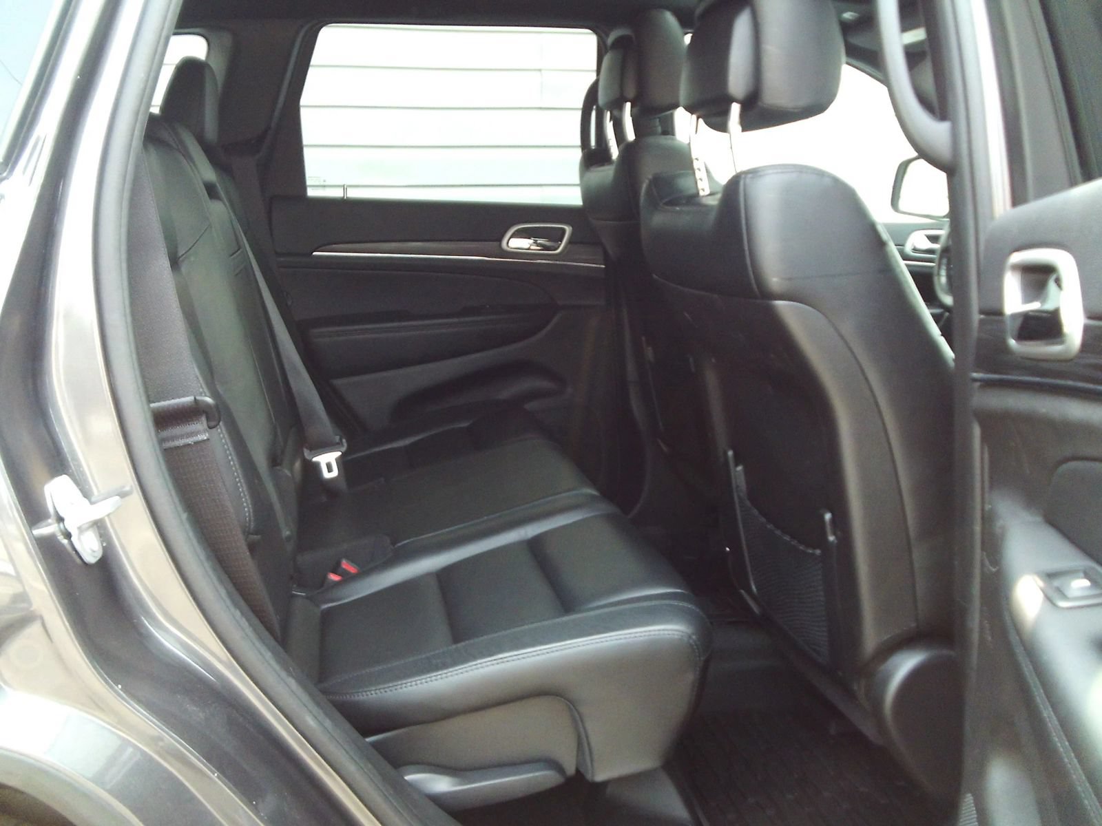 Used 2021 Jeep Grand Cherokee Limited AWD/4WD image 24