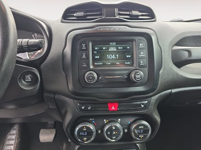 Used 2016 Jeep Renegade Limited w/ Safety & Security Group image 10