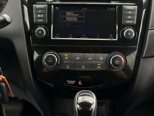 Used 2019 Nissan Rogue S image 28