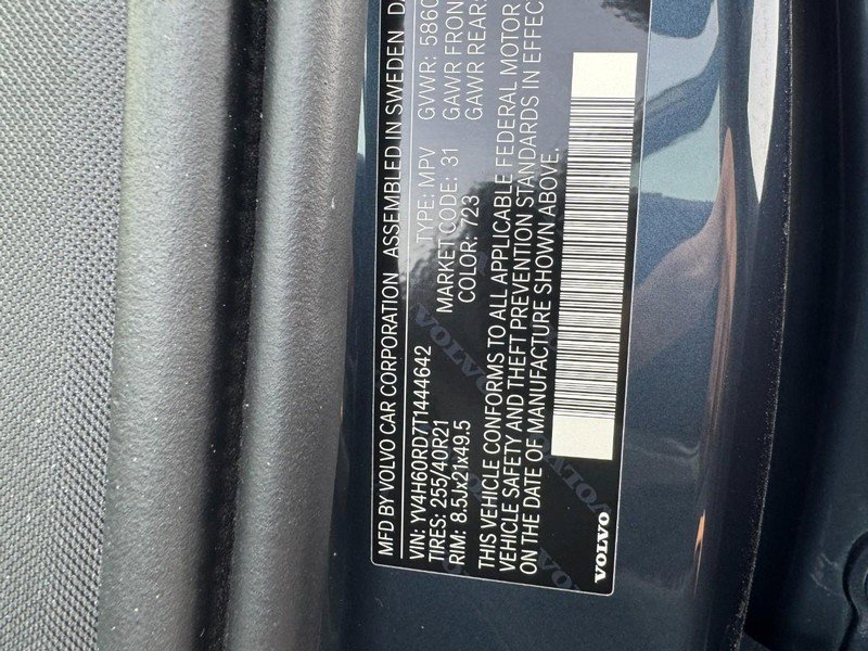 New 2026 Volvo XC60 T8 Ultra w/ Climate Package image 15