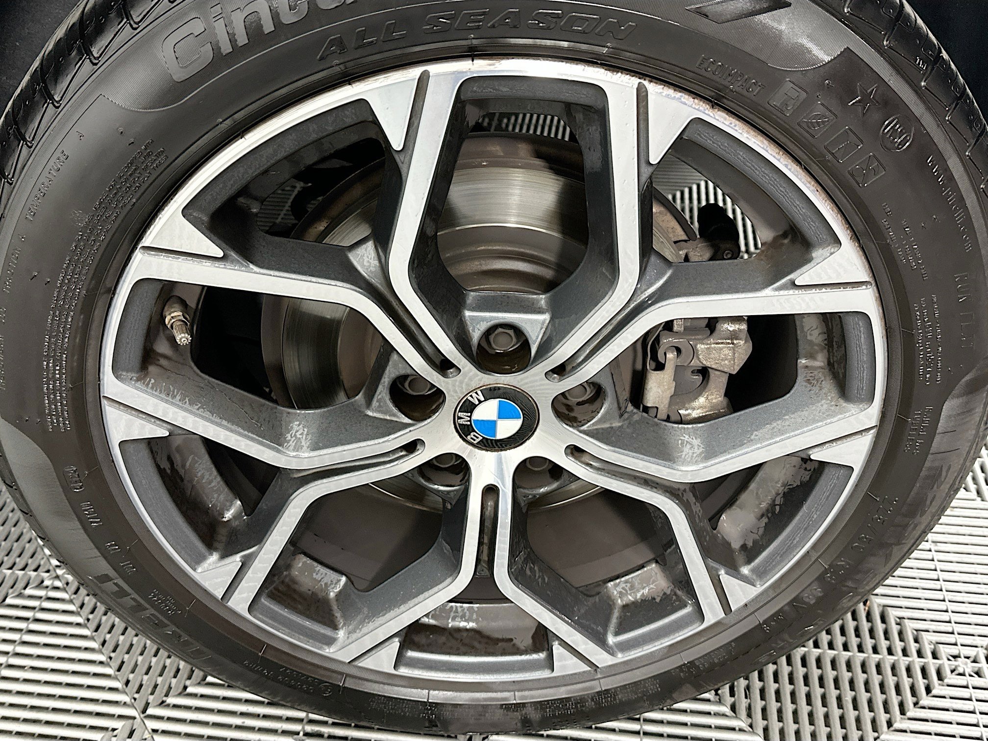 Used 2023 BMW X2 sDrive28i FWD image 11