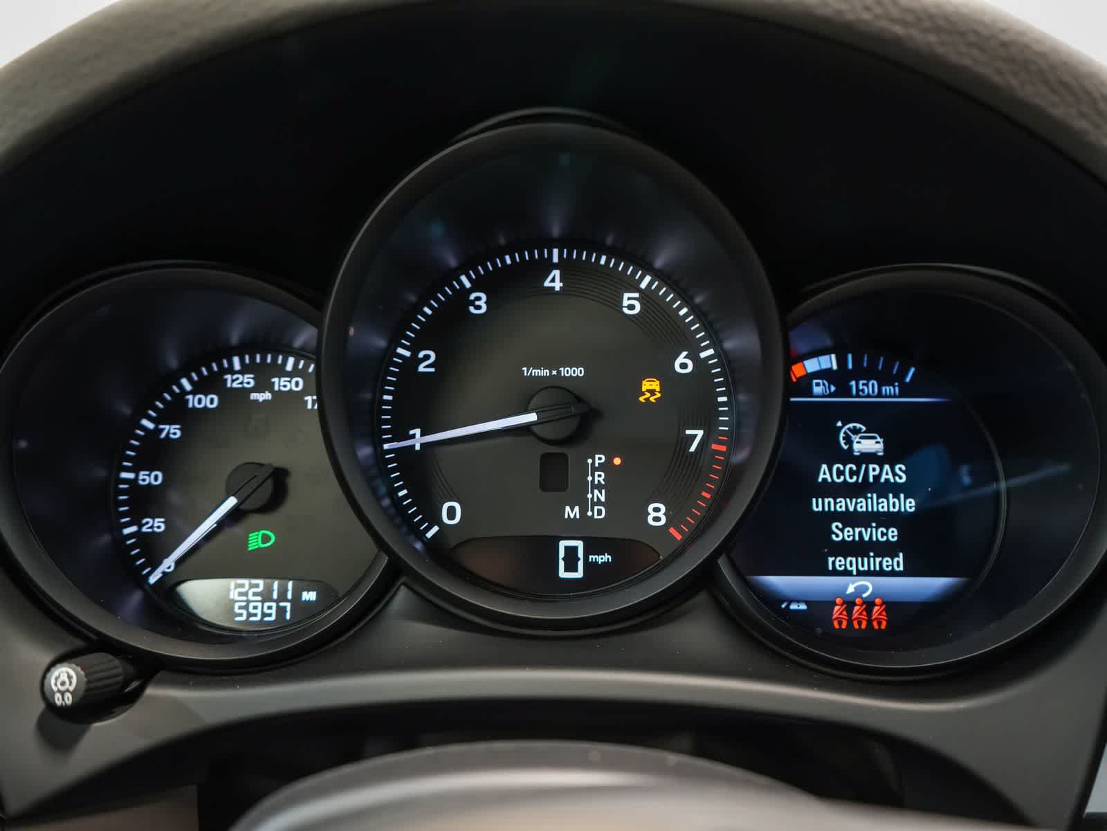 Certified 2024 Porsche Macan AWD/4WD image 27