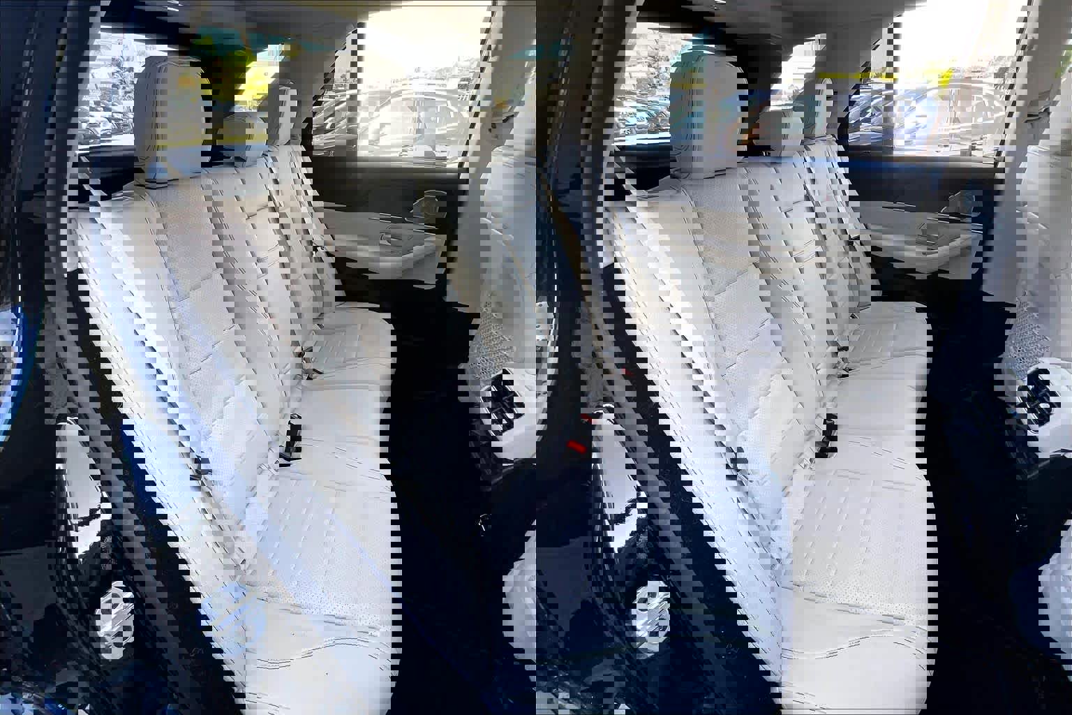 Used 2024 Mercedes-Benz GLE 350 4MATIC image 19