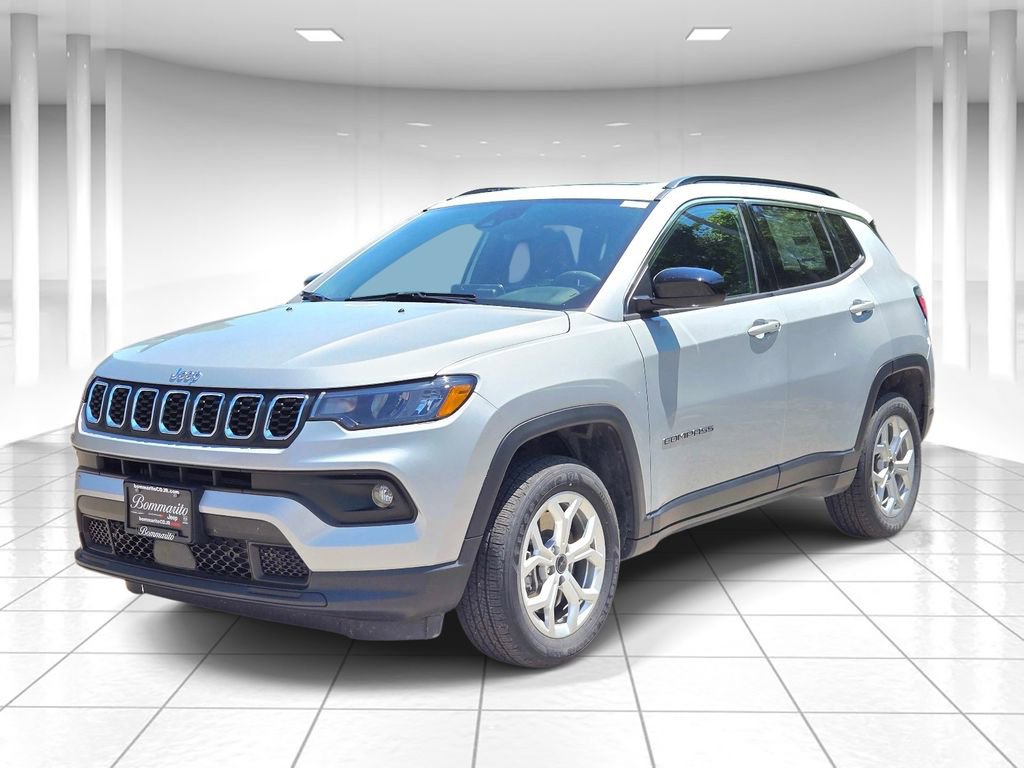 Certified 2025 Jeep Compass Latitude w/ Sun & Sound Group AWD/4WD image 7