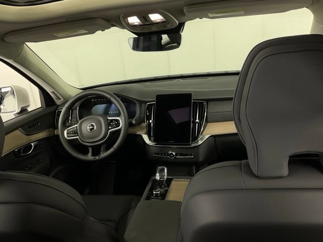 New 2026 Volvo XC90 B5 Core AWD/4WD image 13