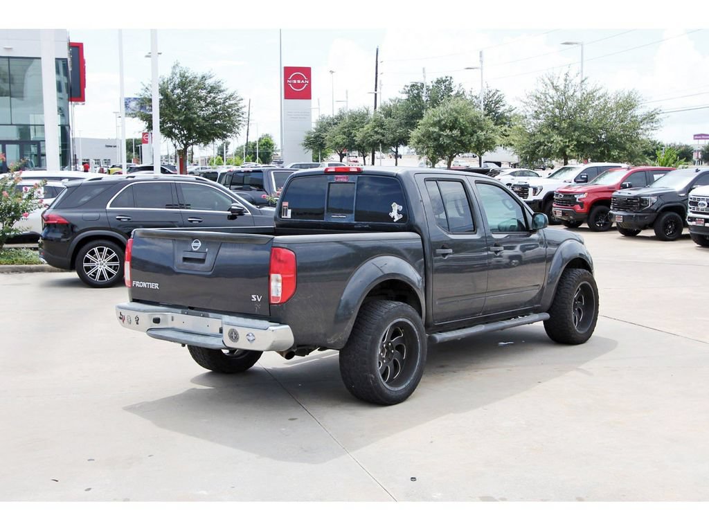 Used 2015 Nissan Frontier SV RWD image 5