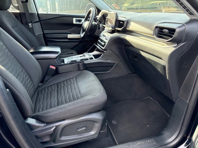 Used 2020 Ford Explorer XLT w/ Class III Trailer Tow Package image 9