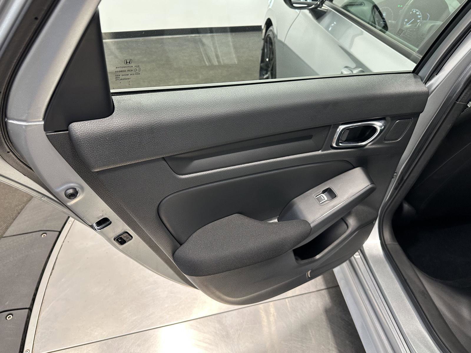 Certified 2025 Honda Civic Sport image 21