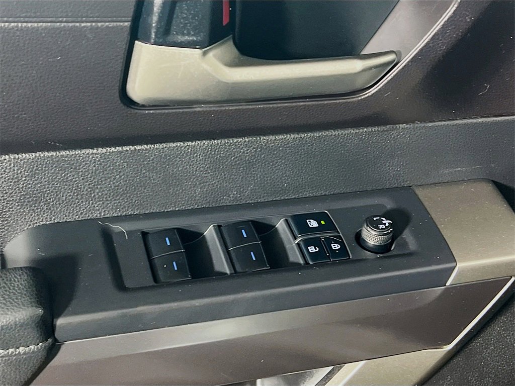 Used 2022 Toyota Tundra SR5 image 17