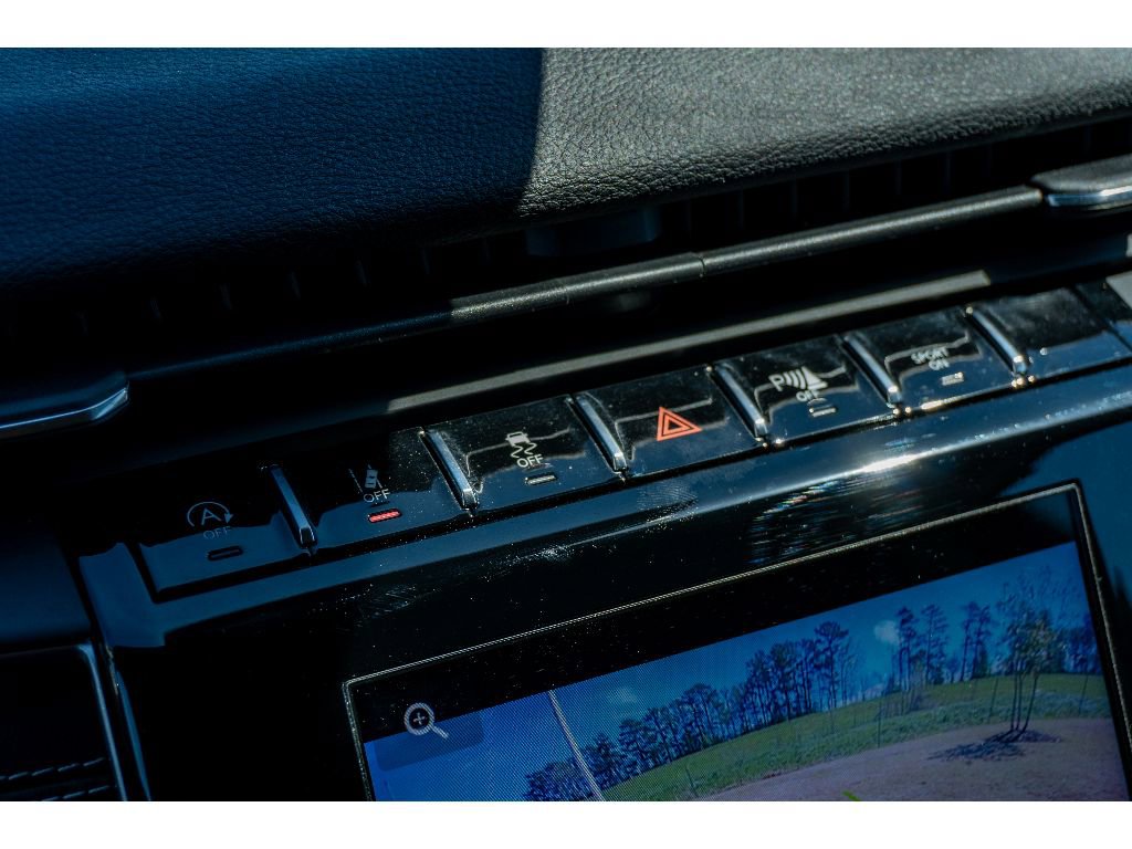 Used 2024 Jeep Grand Cherokee L Laredo image 28