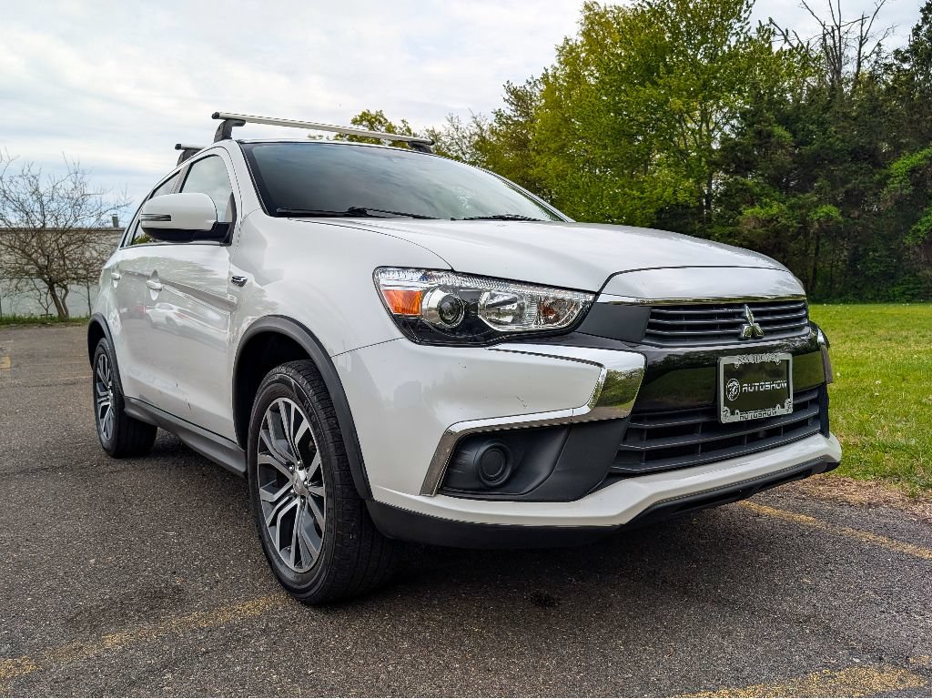 Used 2017 Mitsubishi Outlander Sport ES FWD image 3
