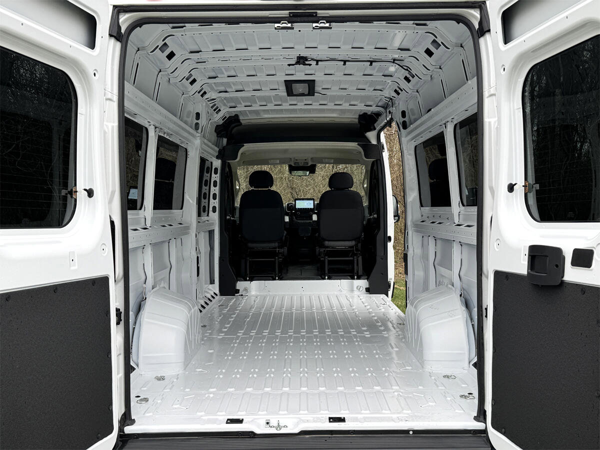 Used 2024 RAM ProMaster 3500 image 3