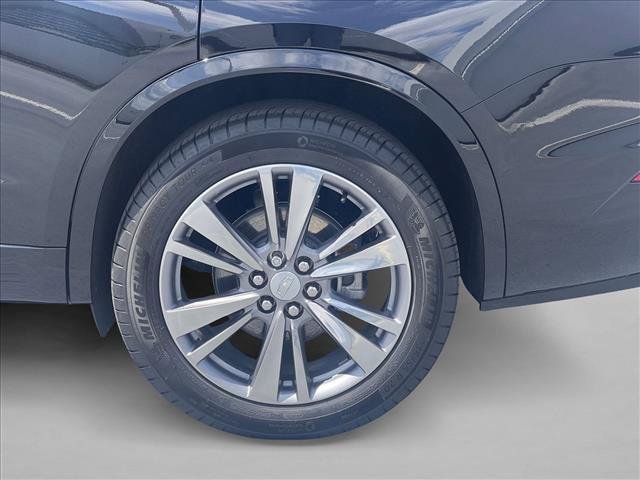 Used 2025 Cadillac XT6 Premium Luxury w/ Technology Package FWD image 22