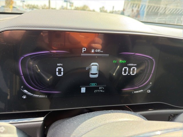 Used 2023 Kia Niro EX image 12