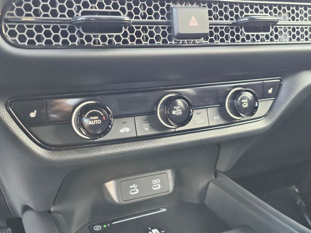Certified 2026 Honda HR-V Sport image 28