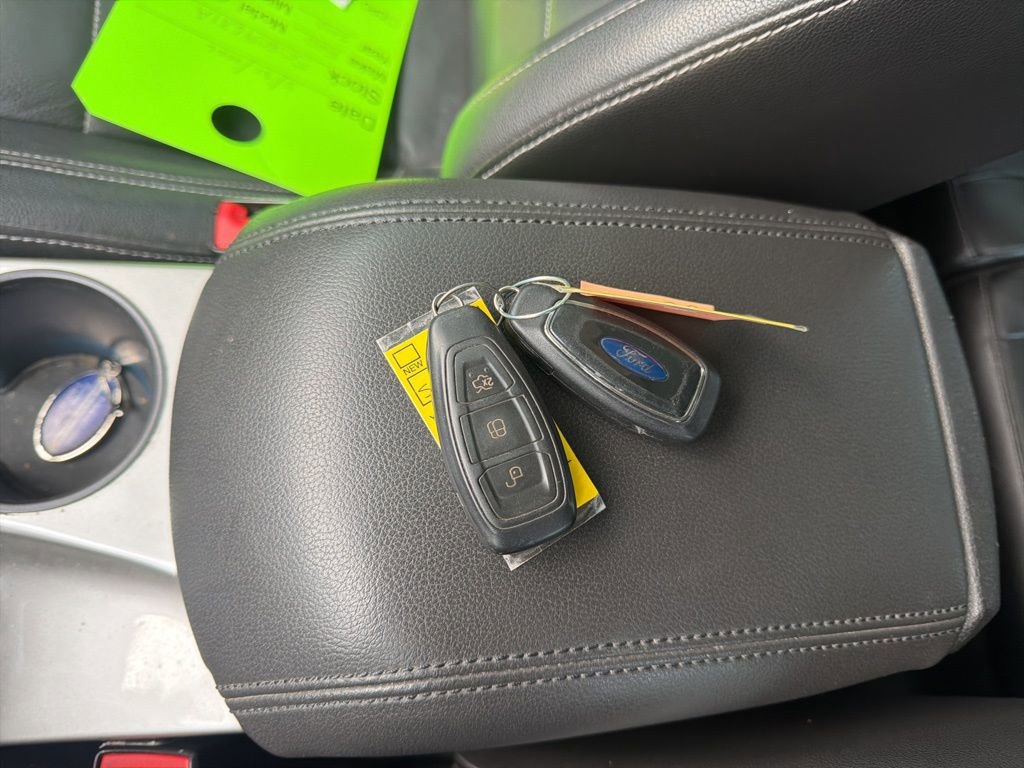 Used 2013 Ford C-MAX SEL image 29