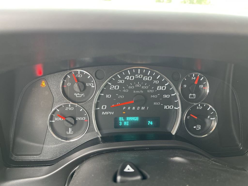 New 2025 Chevrolet Express 2500 w/ Driver Convenience Package RWD image 10