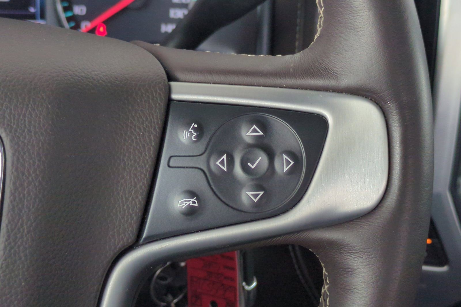 Used 2018 GMC Sierra 1500 SLT AWD/4WD image 35