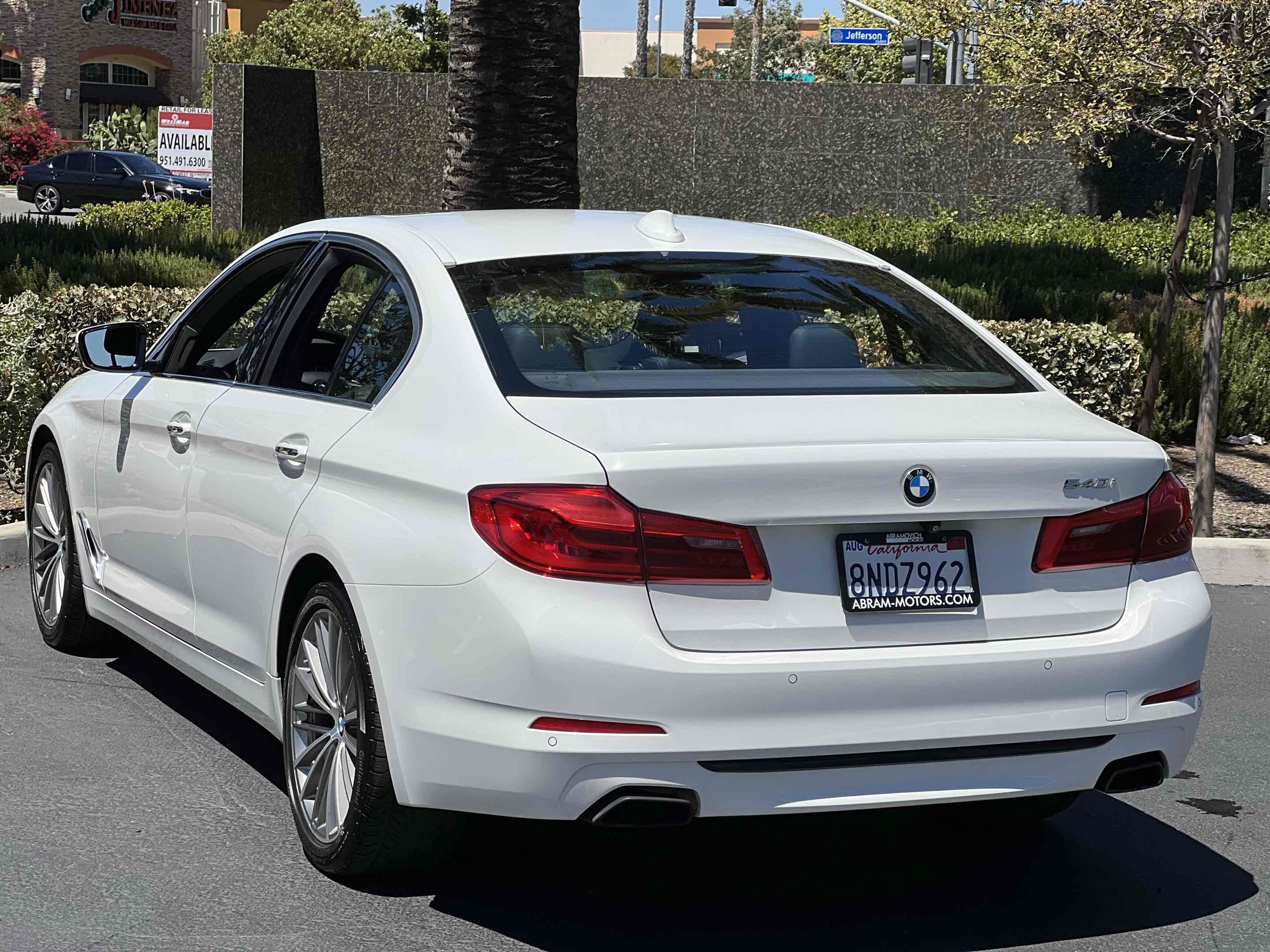Used 2017 BMW 540i RWD image 18
