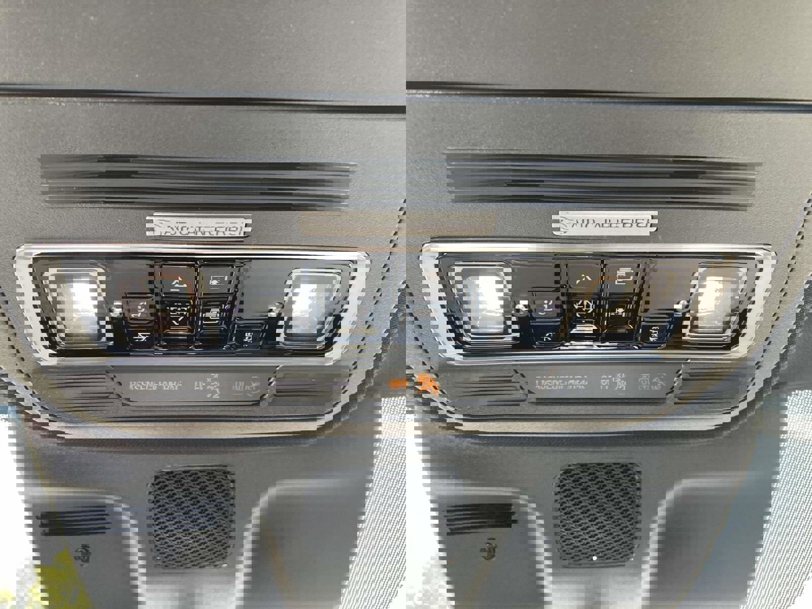 New 2025 Lincoln Navigator L Reserve w/ Jet Appearance Package image 29